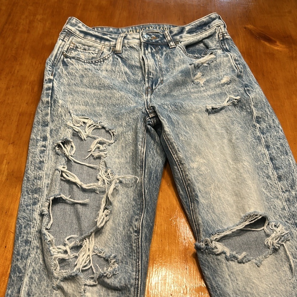 American Eagle Y2K Grunge Acid Wash Distressed Mom Jeans X-Short High Rise Denim - Picture 8 of 11